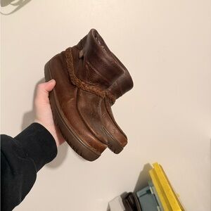 Cozy Brown Winter Boots